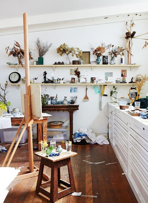 cool-home-art-studio-with-wall-shelves