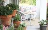 simple-spring-porch-decor-with-floral-arrangement