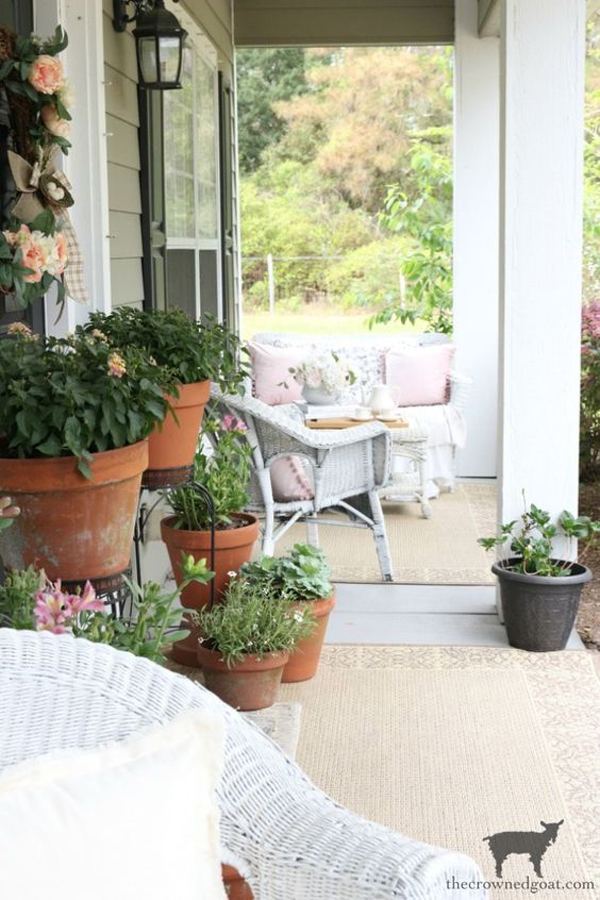 21 Fresh And Cheerful Spring Porch Decor Ideas