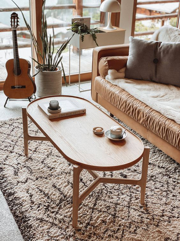 contempory-oak-coffee-table-for-boho-living-room