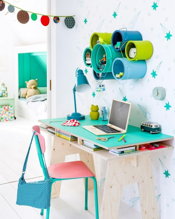 15 Aesthetic Wall Decor Ideas For Study Desk | HomeMydesign
