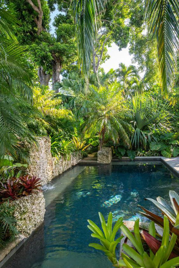 25 Relaxing Tropical Pool Gardens For Summer Homemydesign