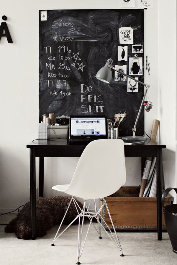 cool-desk-with-chalkboard-wall