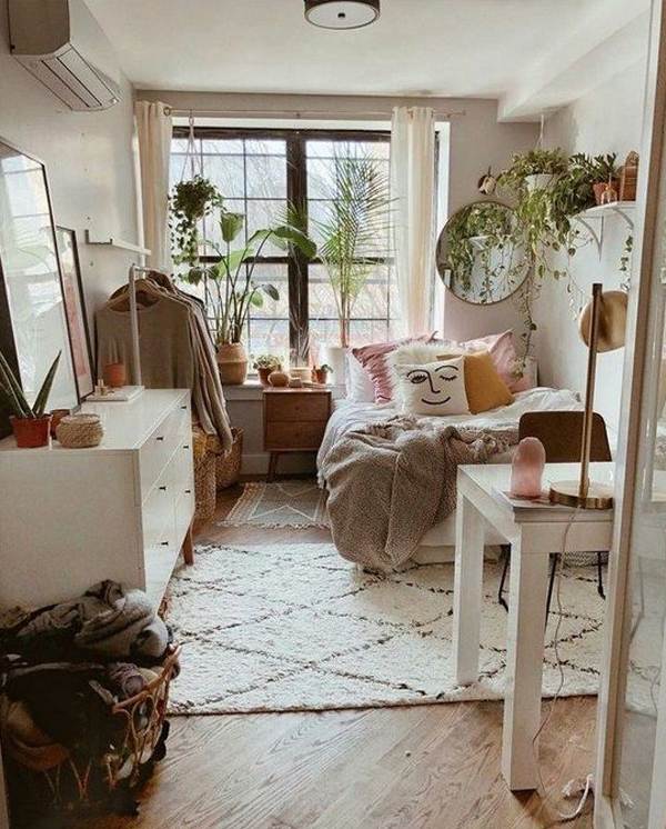 https://homemydesign.com/wp-content/uploads/2023/07/cozy-dorm-room-decorating-ideas.jpg