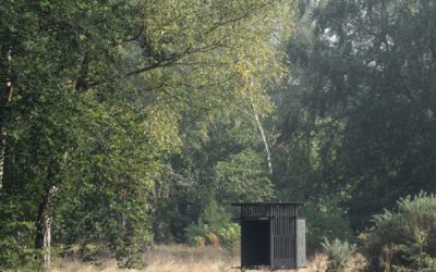 hide-cabin-for-walkers-and-bird-watchers