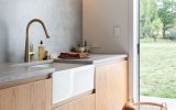 small-japandi-laundry-room-integrated-with-outdoor