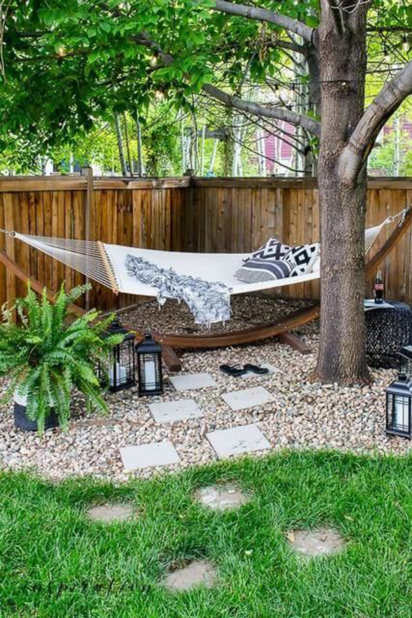cozy-garden-hammocks