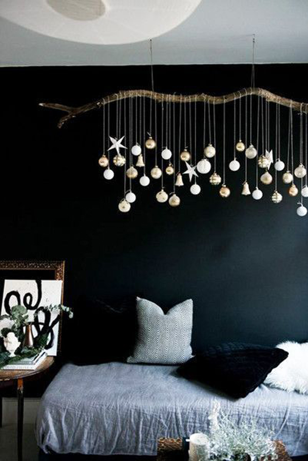 black-christmas-bedroom-decor-ideas