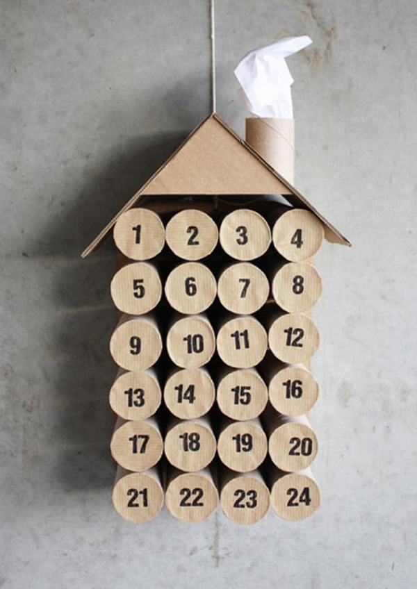 diy-cardboard-christms-advent-calendar-made-from-toilet-paper-roll