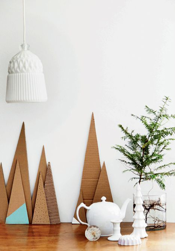 easy-diy-christmas-tree-table-decorations