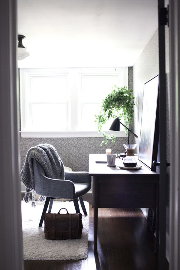 simple-home-office-decor-for-winter