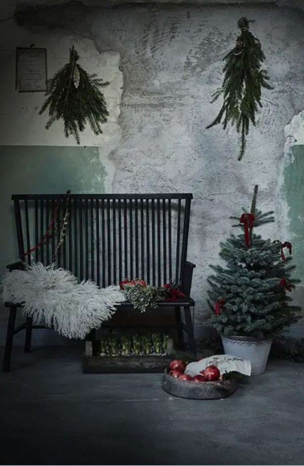 vintage-industrial-christmas-bench-design