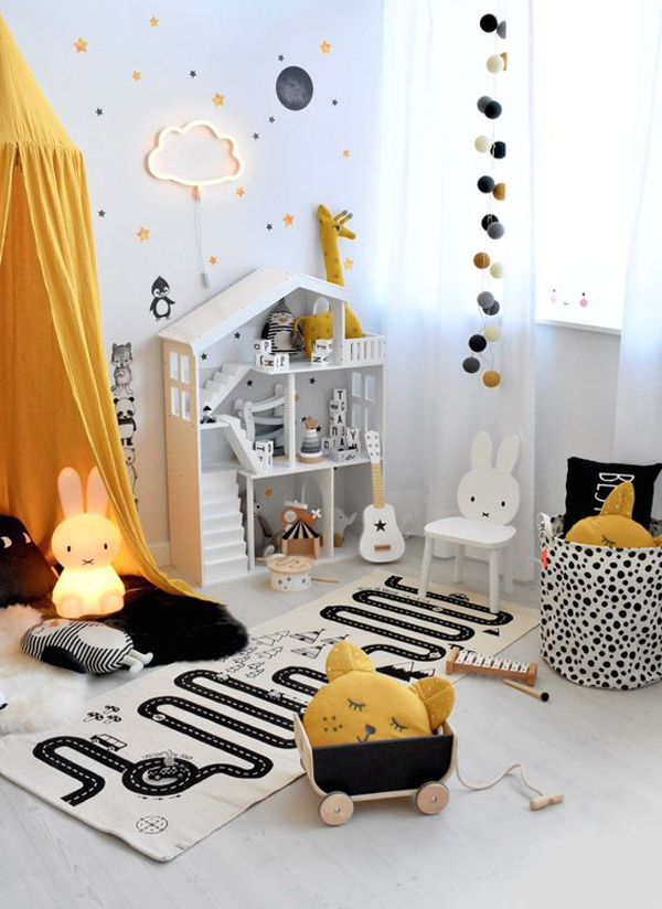 black-and-yellow-playroom-for-toddler