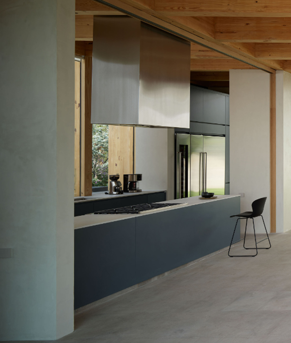 contempory-kitchen-design-with-natural-material