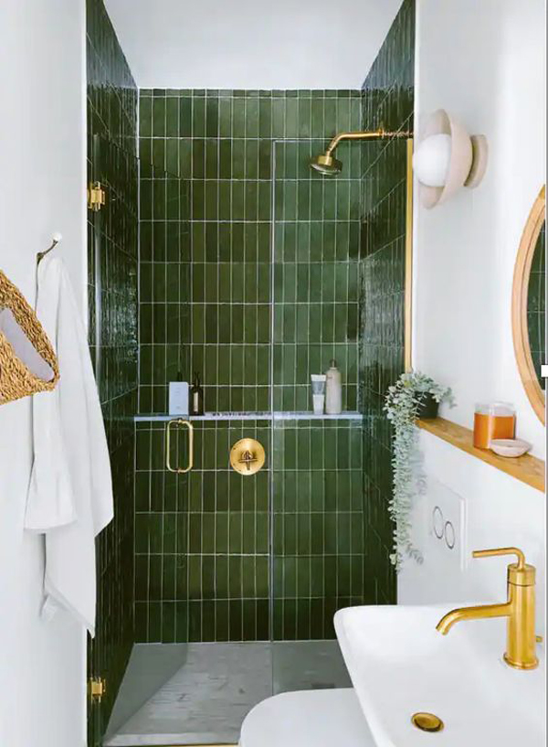 tiny-tropical-shower-with-green-wall-tiles