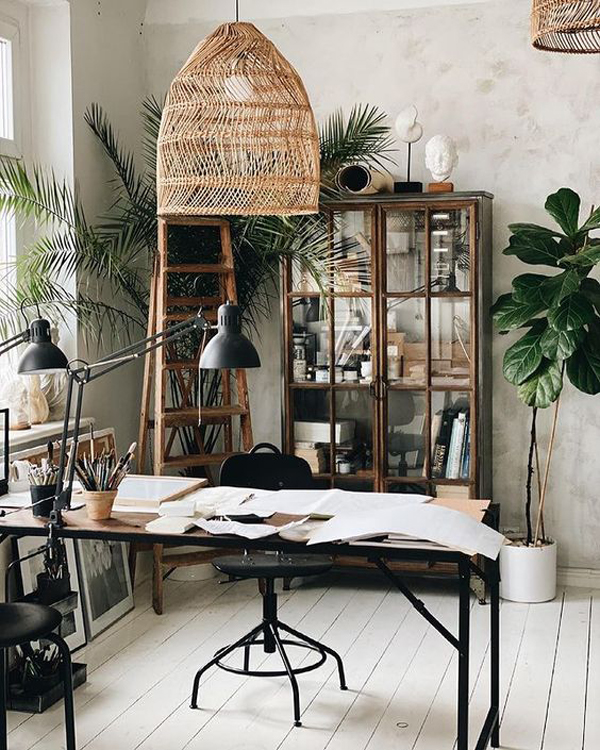 boho-chic-home-office-design-with-vintage-vibe