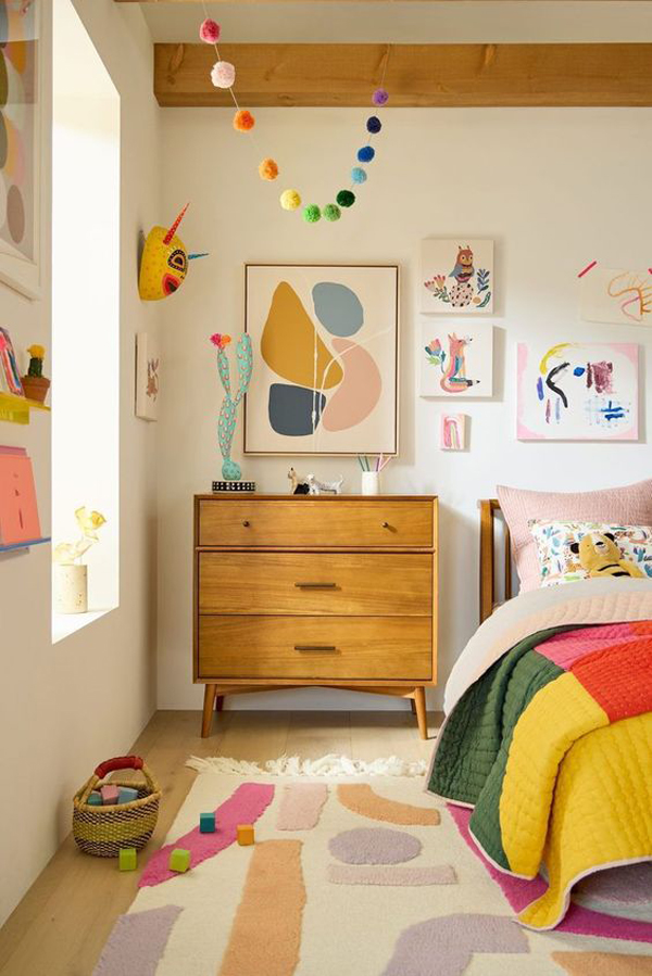 nordic-kid-bedroom-with-gallery-wall