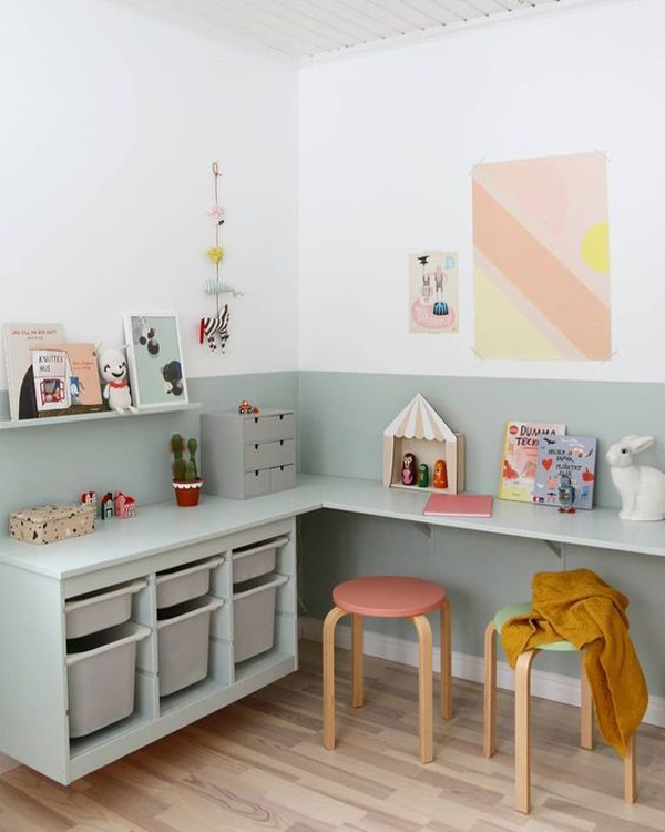 pastel-kid-desk-with-play-area