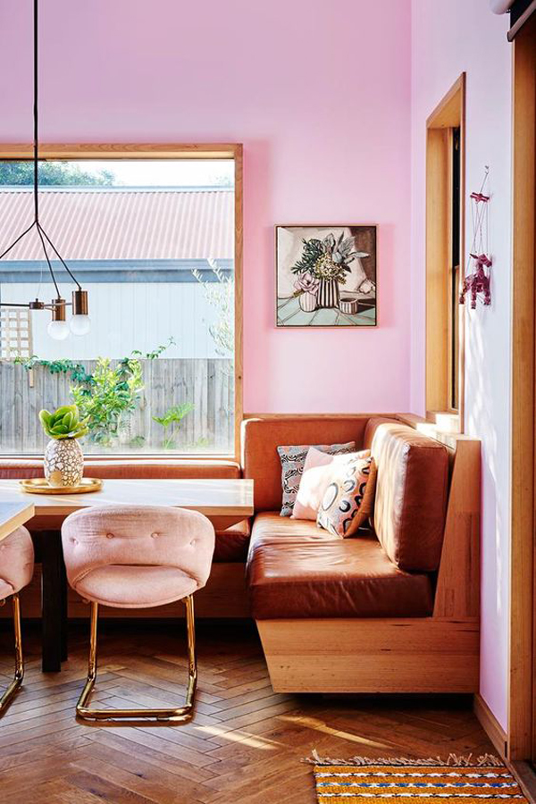 shabby-chic-dining-area-in-the-window