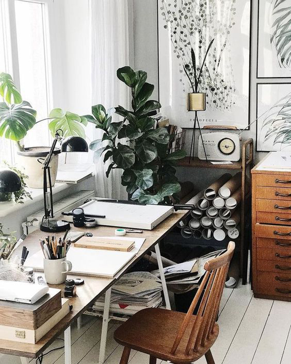 vintage-inspired-home-office-with-natural-light