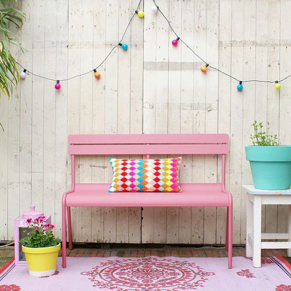 cozy-pink-garden-benches