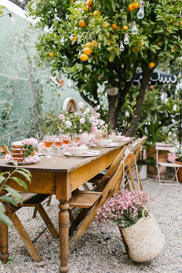 fresh-outdoor-spring-dining-room-decor