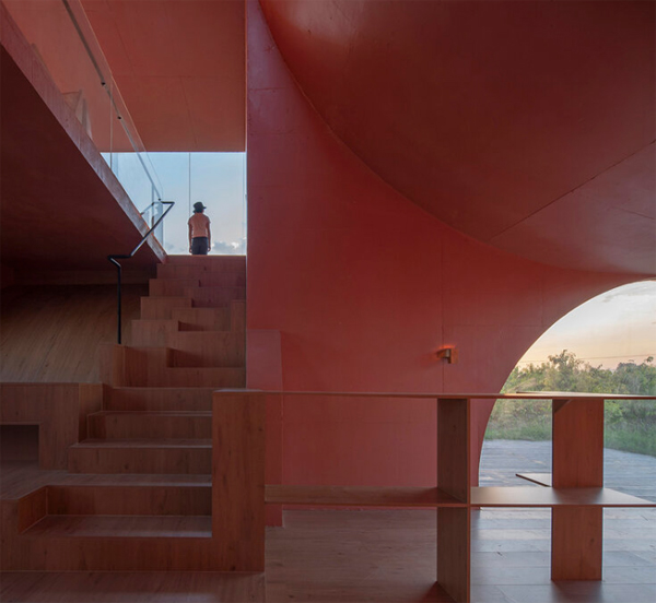 peach-hut-interior-with-staircase-design