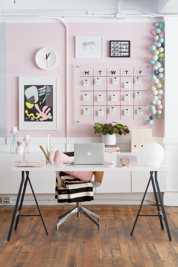 pink-study-desk-design-for-girl