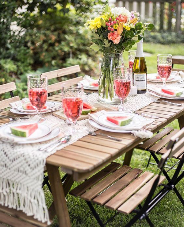 pretty-spring-outdoor-table-design