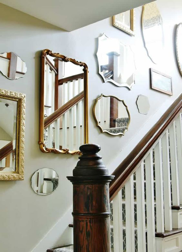 staircase-mirror-and-frame-decor