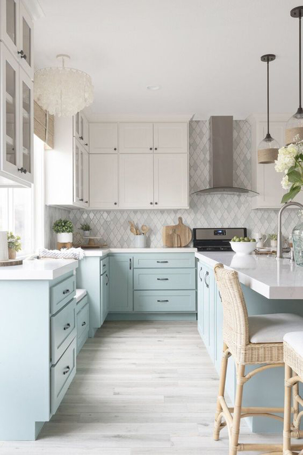 blue-pastel-coastal-kitchen-decoration