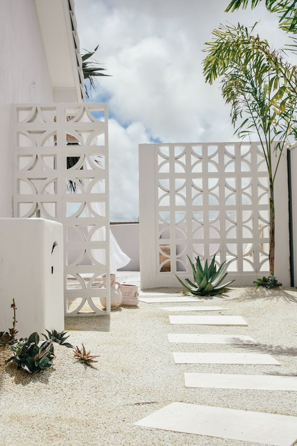 aesthetic-breeze-block-fence-with-custom-design