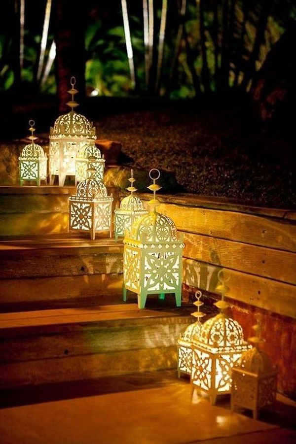 aesthetic-outdoor-ramadan-lights-for-stairs