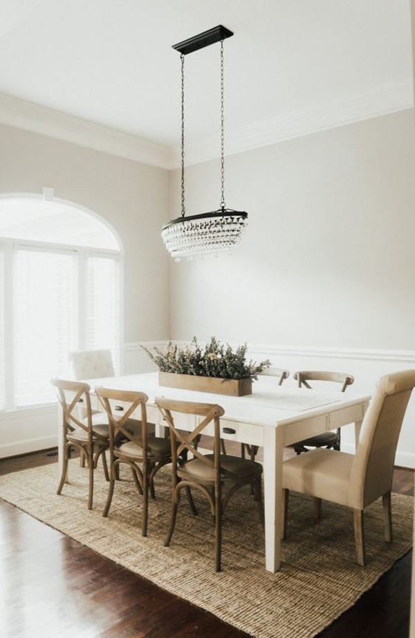 beautiful-spring-dining-room-with-jute-rugs