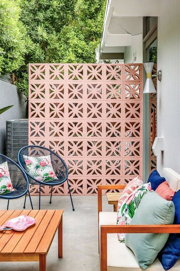 classic-breeze-block-fence-with-leaf-pattern