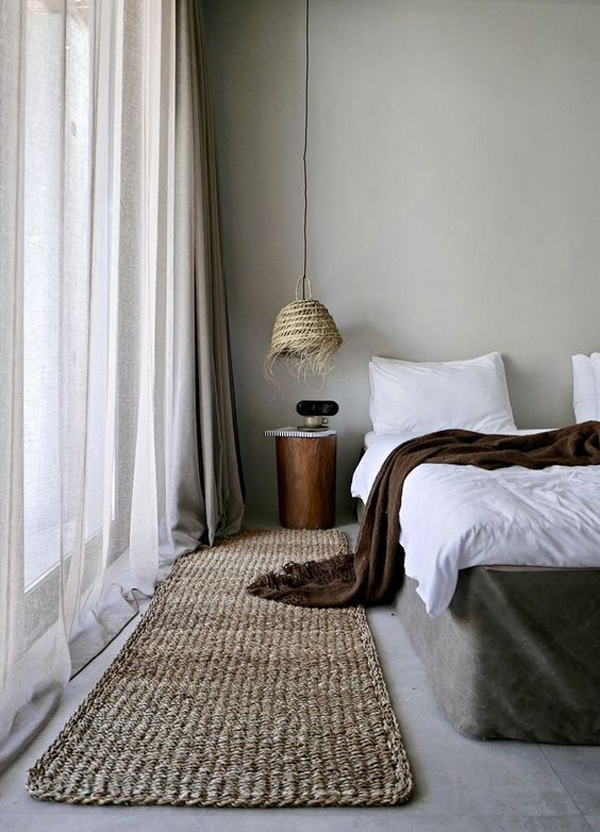 cool-bedroom-design-with-jute-rug-like-holiday