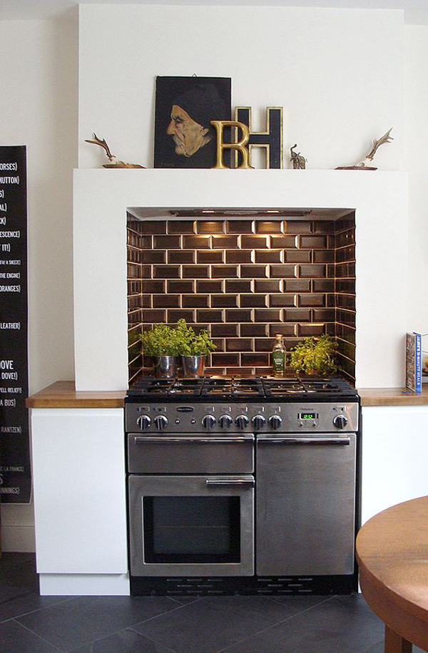 hidden-cooker-hood-integrated-with-shelf