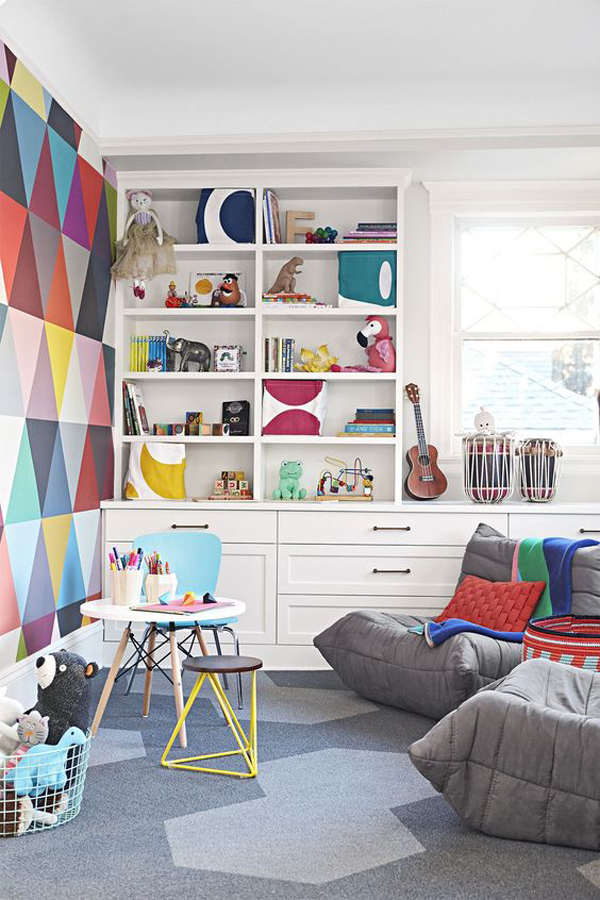 modern-kids-playroom-with-geometric-colors