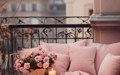 most romantic balcony decor for autumn